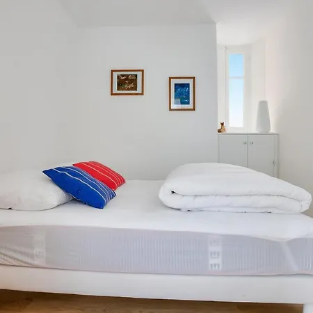 Full Sea View With Direct Access Apartment
